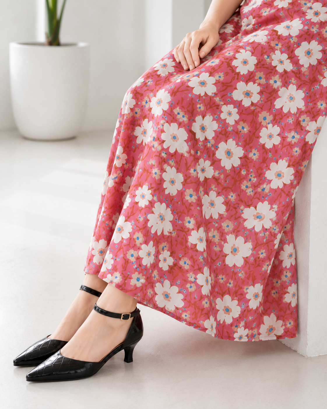 Belavastra Premium Corian Cotton Floral Nighty - Peach Pink & Lace V-Neck