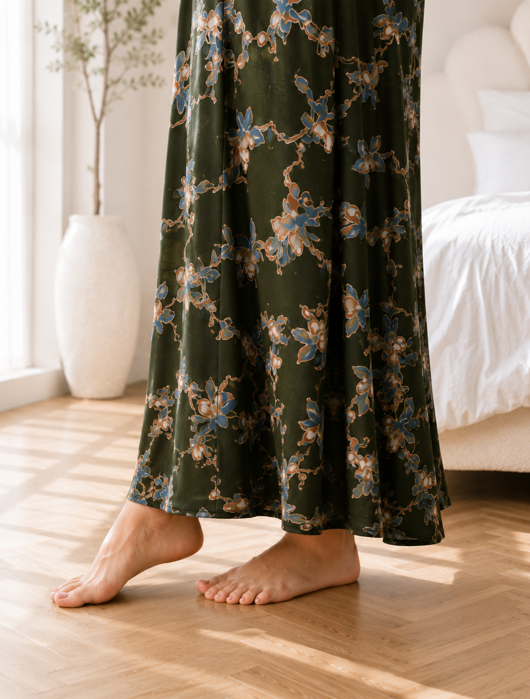 Belavastra Evergreen Floral Alpine Nighty